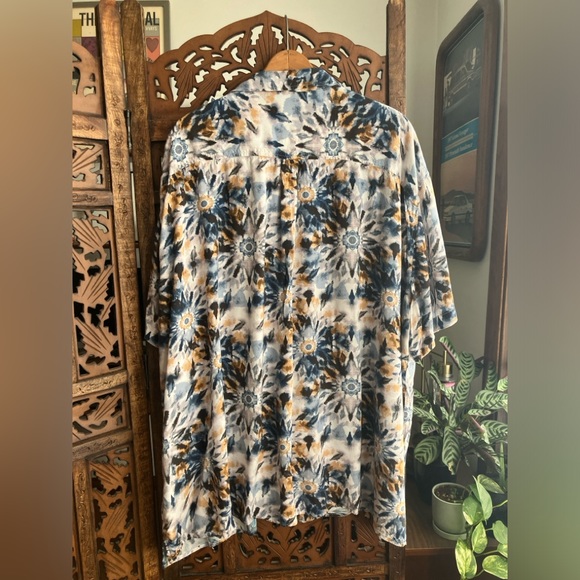 BP tie dye short sleeve button down, 100% viscose, soft and breathable - Picture 3 of 6